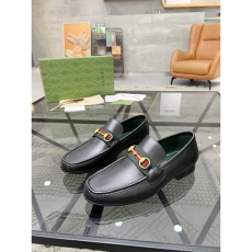 Gucci Leather Shoes